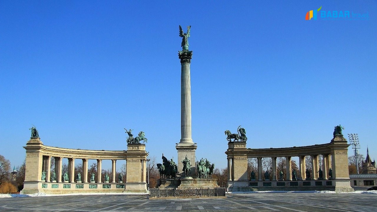 Bản hùng ca Hungary bất diệt mang tên Quảng trường Anh hùng Heroes Square