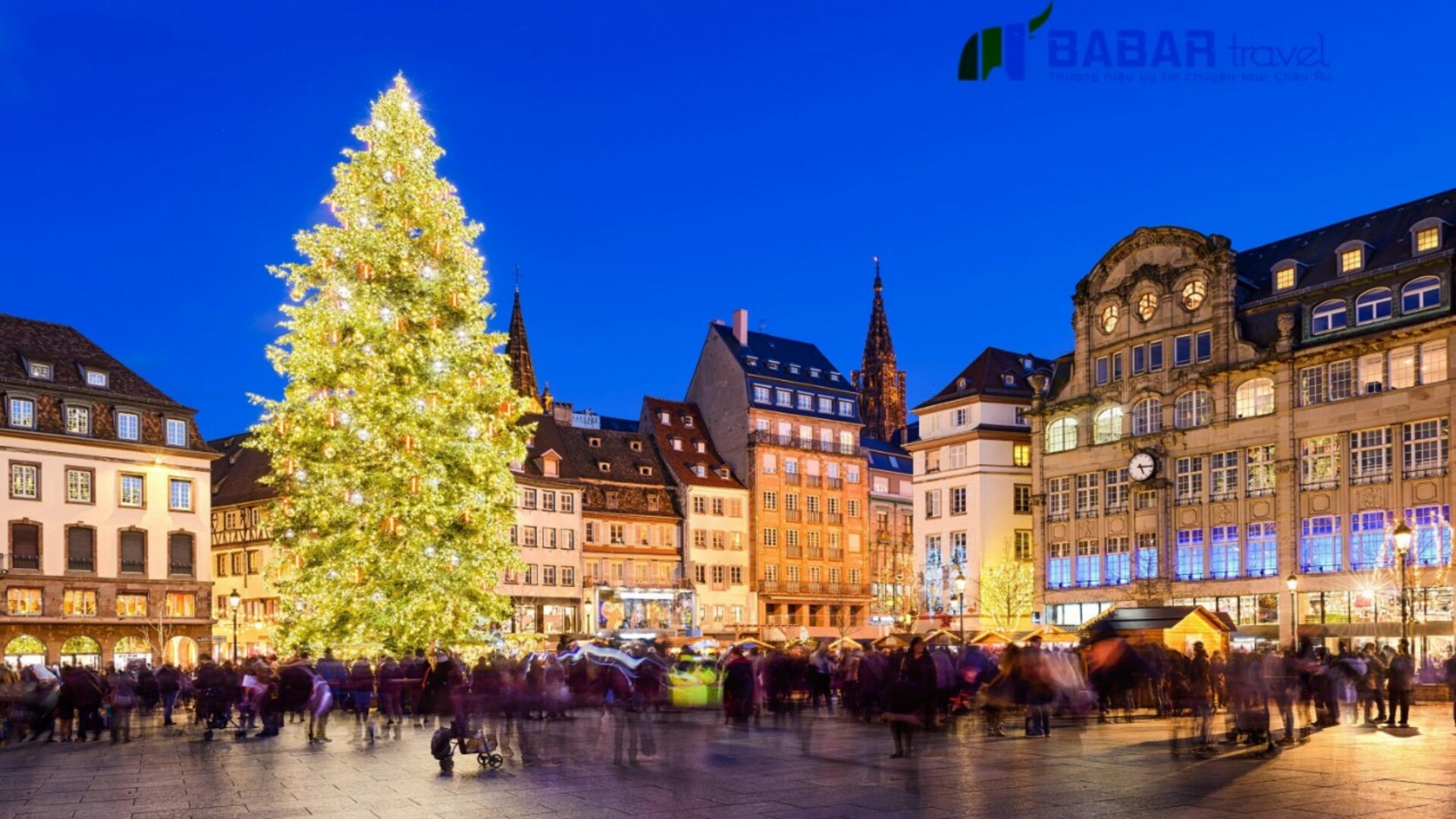 Chiêm ngưỡng 10 cây thông Noel lộng lẫy nhất trong Tour Châu Âu Giáng sinh (12N11D) Pháp-Thụy Sĩ-Đức-Áo-Séc (Phần 1)